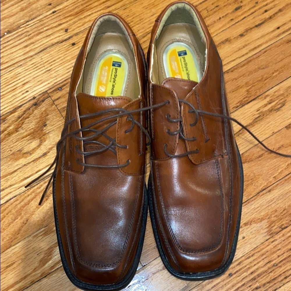 Dockers Men's Brown Leather Dress Shoes size 10 never worn
